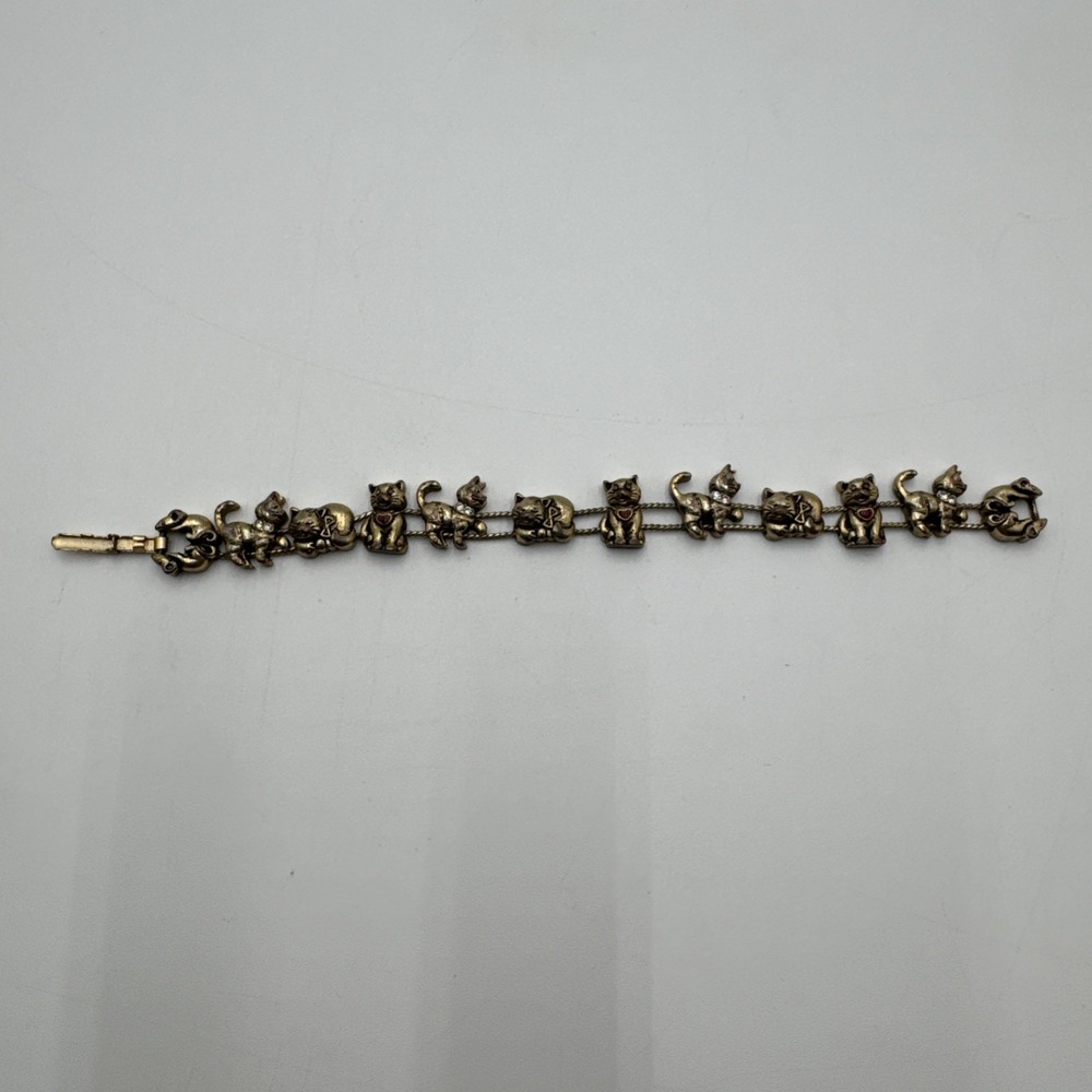 Vintage Avon Gold Tone Sliding Cat Charm Bracelet Rhinestone Red Heart Marked SP